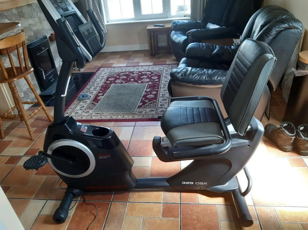 Pro-Form 325 CSX exercise bike - Image 3