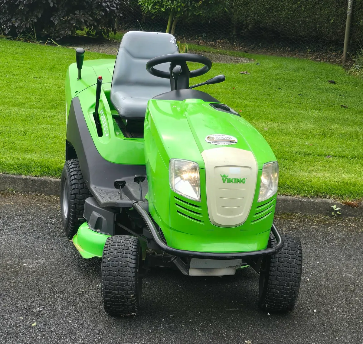 Viking tractor mower - Image 3