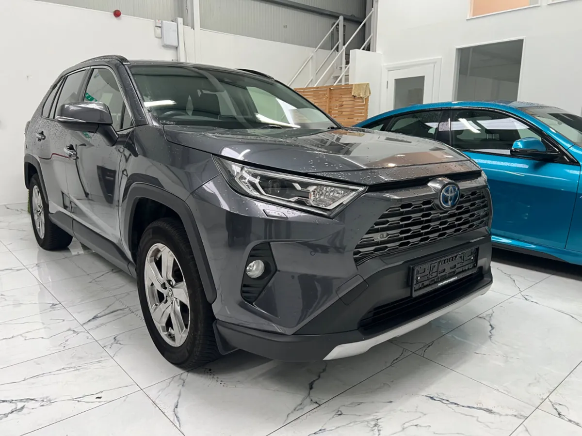 Toyota RAV4 2020 - Image 2