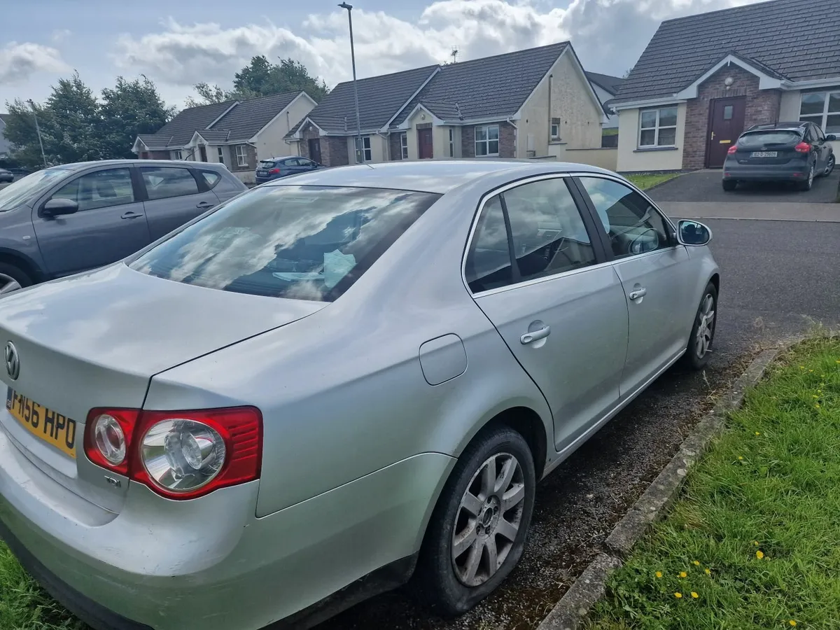 Volkswagen Jetta 2006 - Image 3