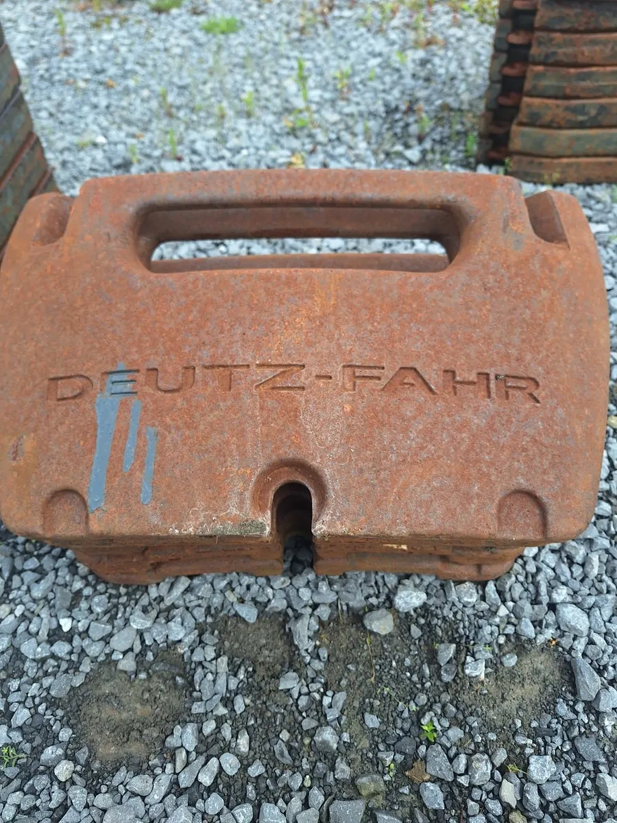Deutz-Fahr Agrotron Weights - Image 1