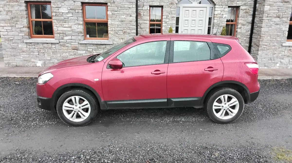 NISSAN QASHQAI 1.5 DIESEL - Image 2