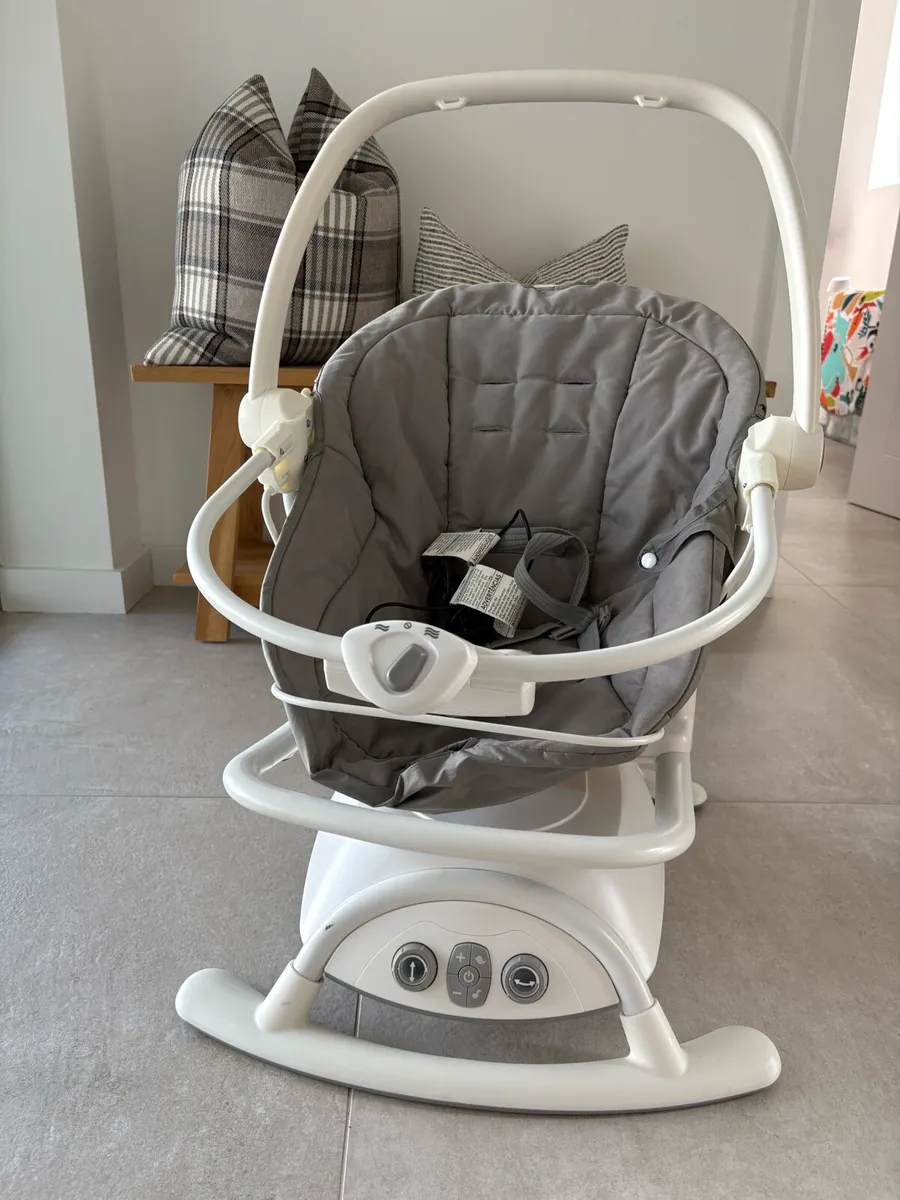 Joie Sansa Rocker Baby Chair - Image 2