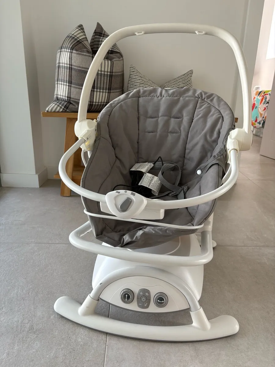Joie Sansa Rocker Baby Chair - Image 3