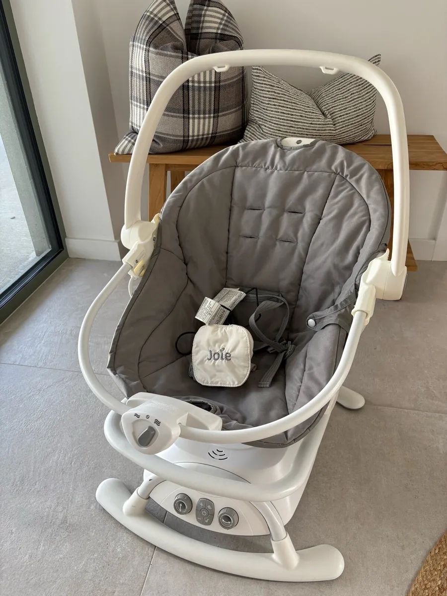 Joie Sansa Rocker Baby Chair - Image 4