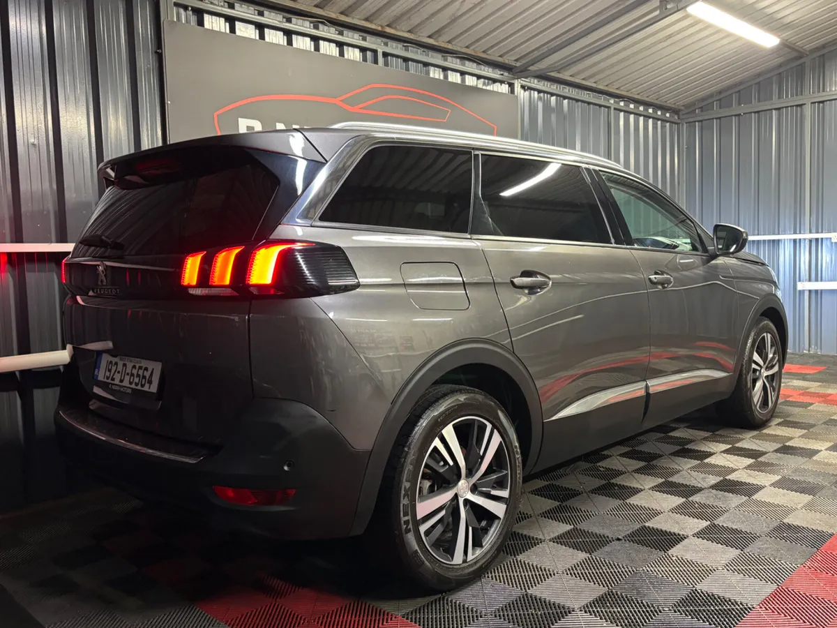 2019 192 Peugeot 5008 Allure Manual 7 Seat - Image 3