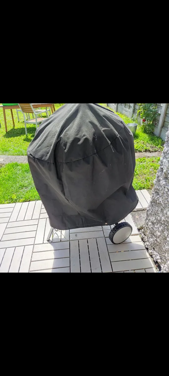 Weber BBQ 57cm Mastertouch - Image 1