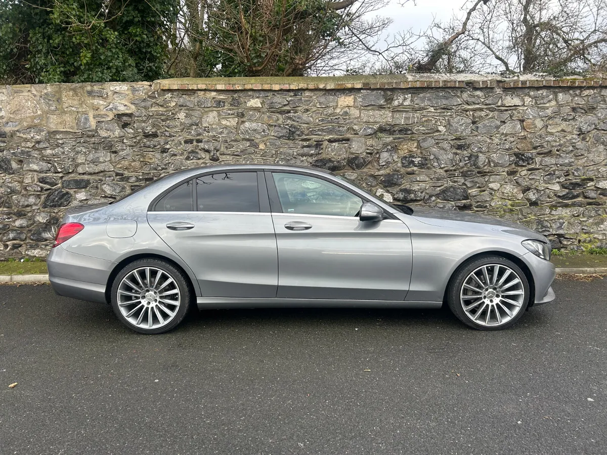 Mercedes-Benz C220 2015 - Image 4
