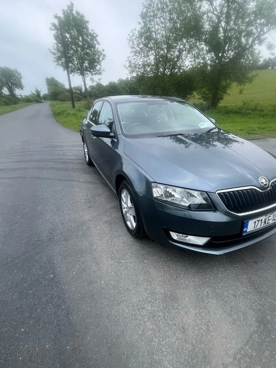 17 skoda Octavia petrol 1.2 - Image 2