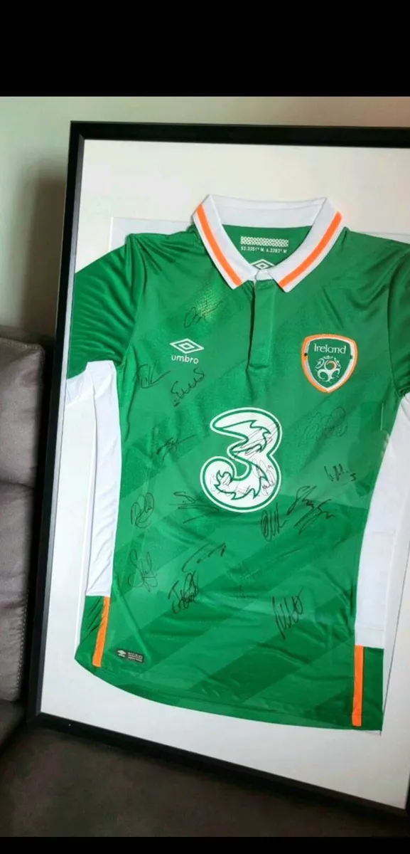 Signed Ireland Jersey - Image 2