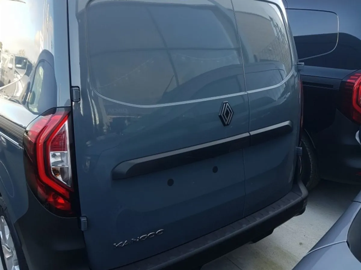 Renault Kangoo Ml19 DCI 95 Advance EX VAT Price D - Image 4