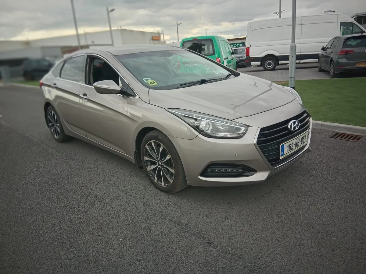 2016 Hyundai i40 salon 4dr - Image 2