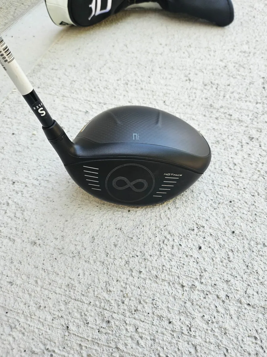 Left-hand driver - Image 2