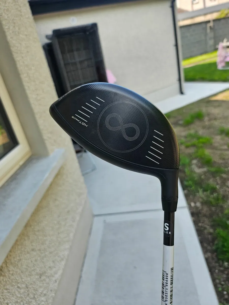 Left-hand driver - Image 3