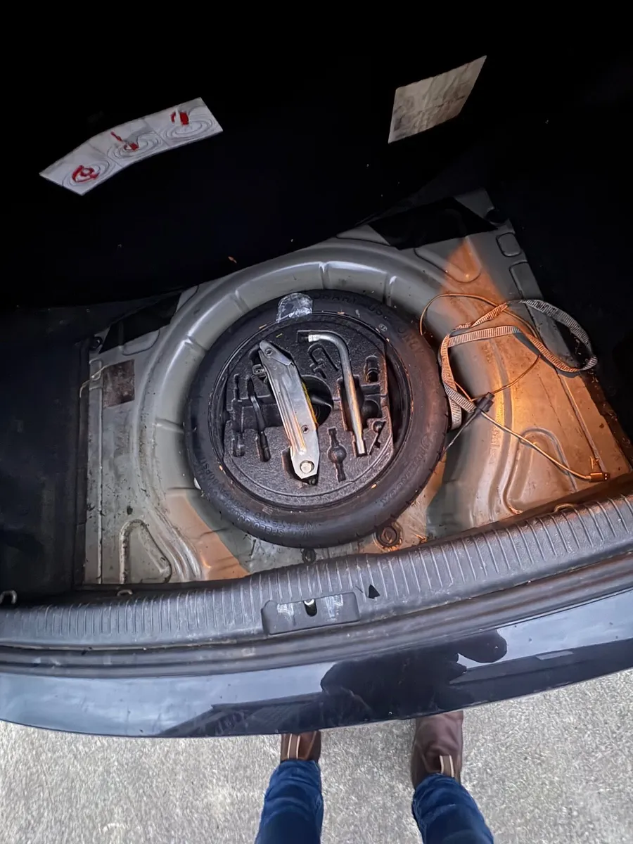 Volkswagen Golf 2008 - Image 2