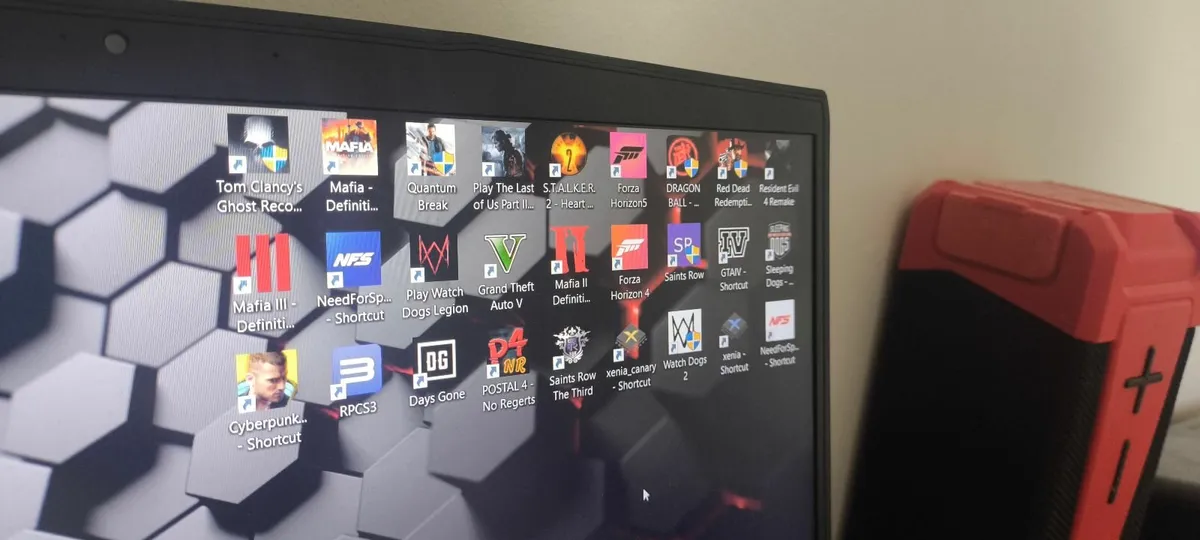 Laptop - Image 1