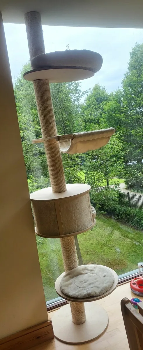 cat tree - Image 1