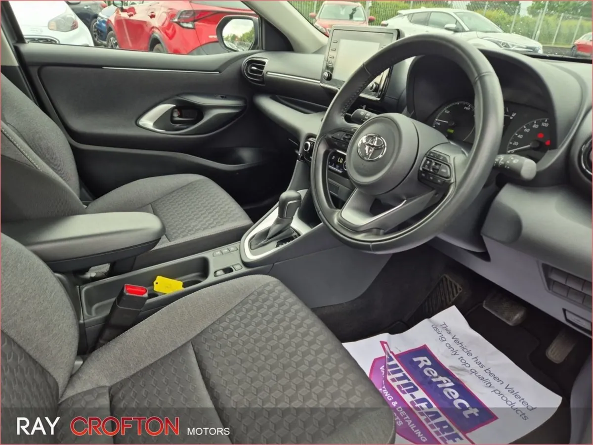 Toyota Yaris 1.5 Hybrid 5Dr Luna - Image 2