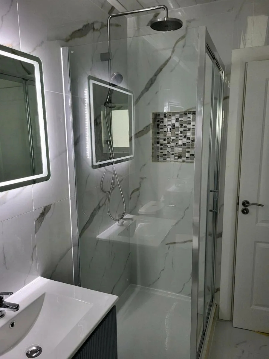 Tiler available - Image 1