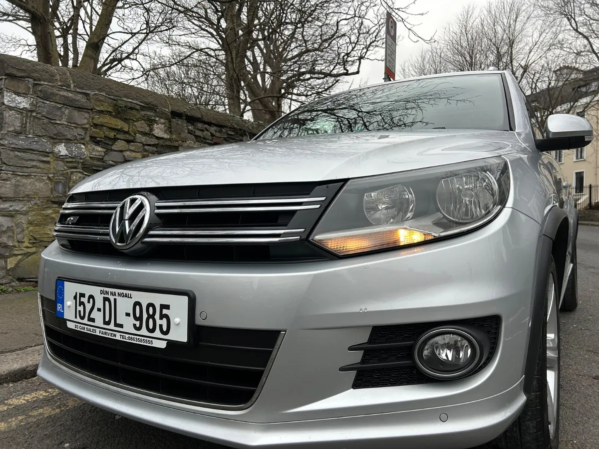 2015 VOLKSWAGEN TIGUAN R DESIGN PANORAMIC SUNROOF - Image 3