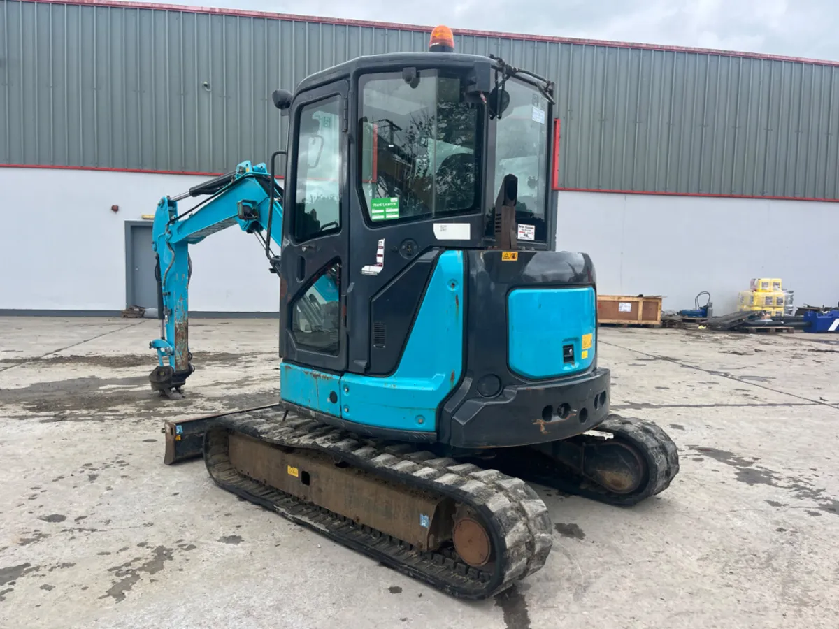 2016 Airman AX48U Mini Excavator - Image 3