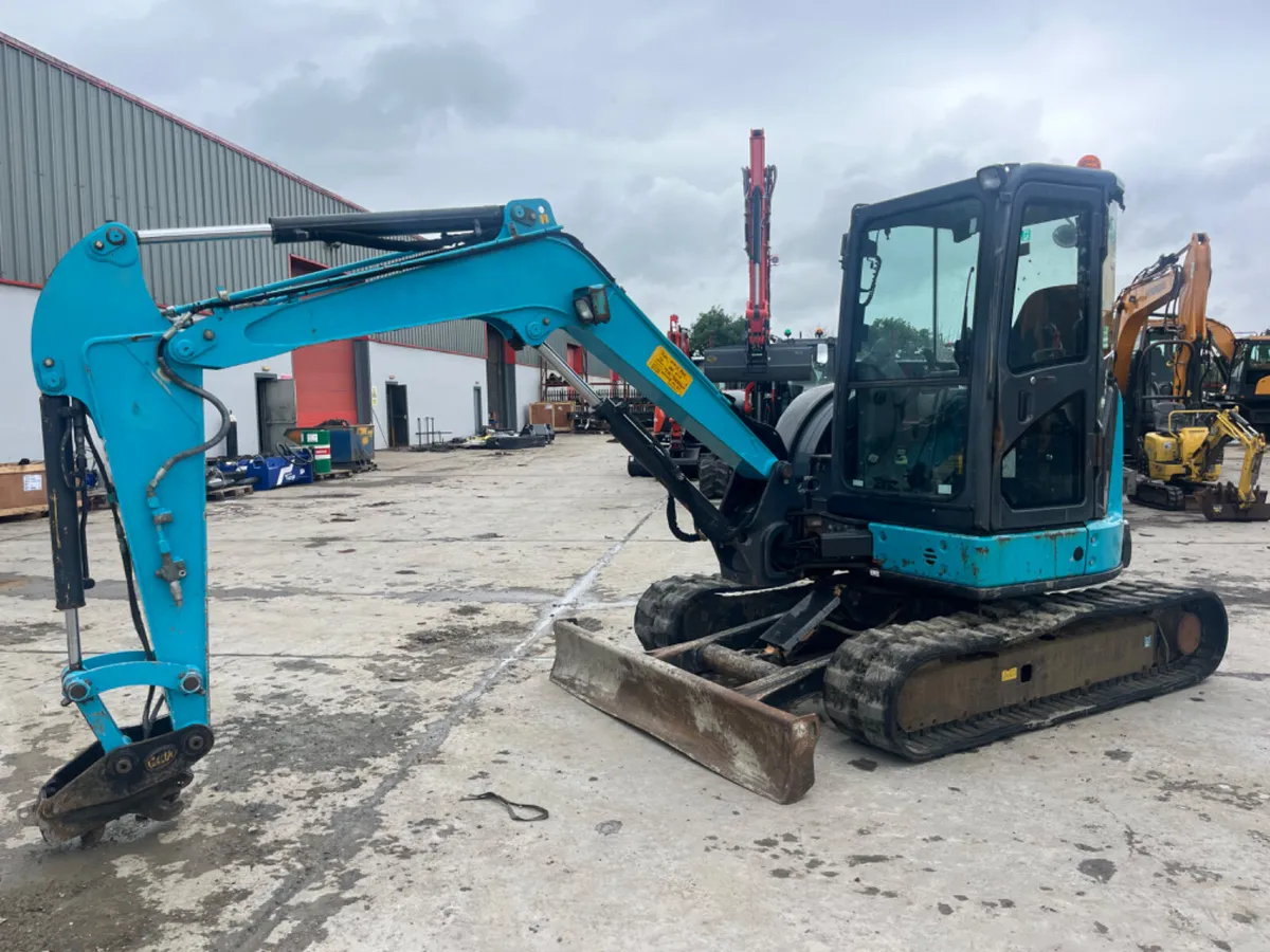 2016 Airman AX48U Mini Excavator - Image 2