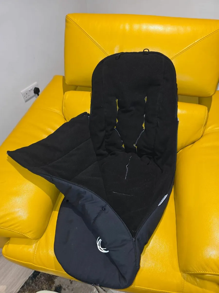 Bugaboo Black footmuff - Image 3