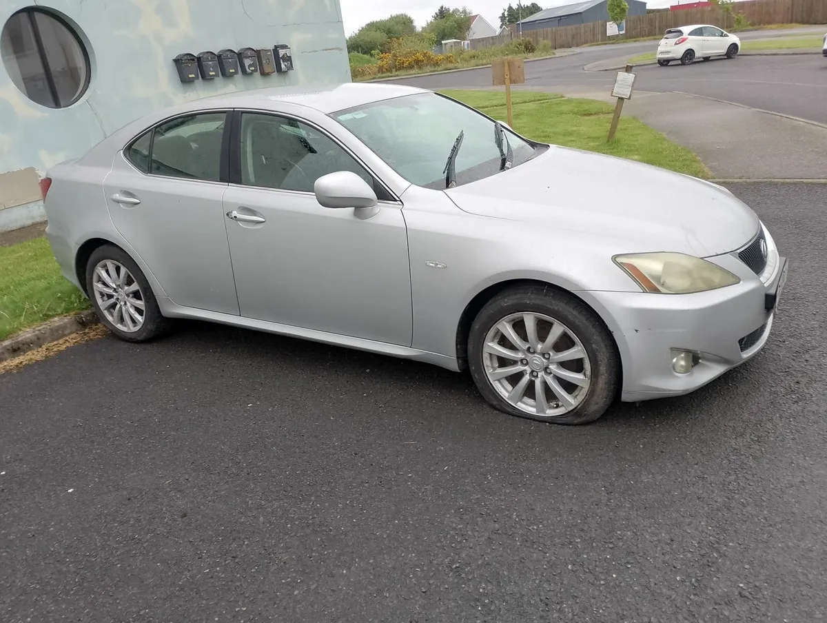 Lexus IS 2007 - Image 2
