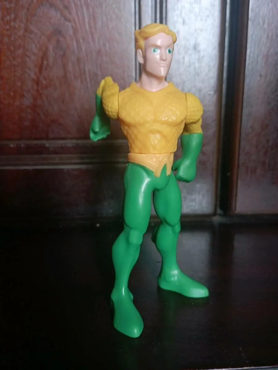 DC DIRECT AQ..UAMAN FIGURE JUSTIICE  LEAGUE - Image 2
