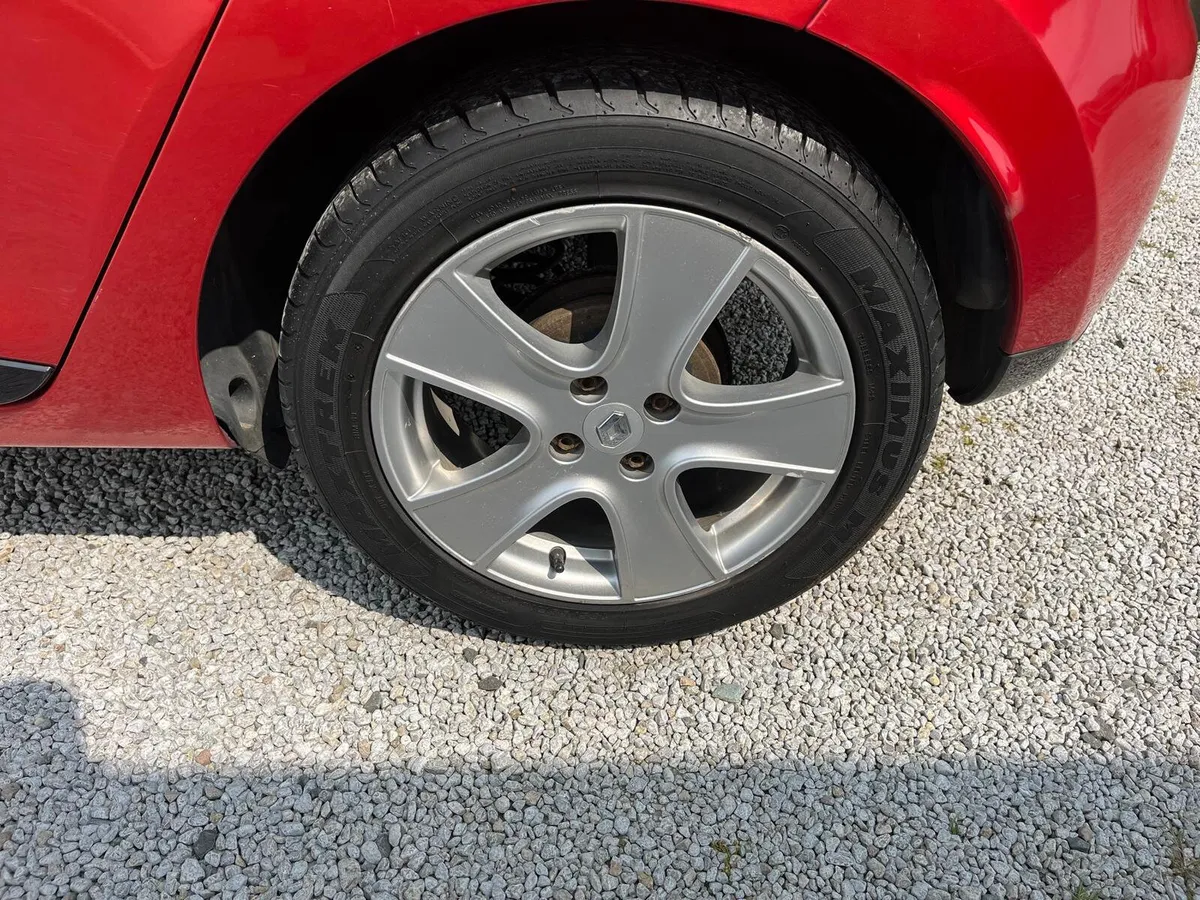 Renault Clio 2016 - Image 3