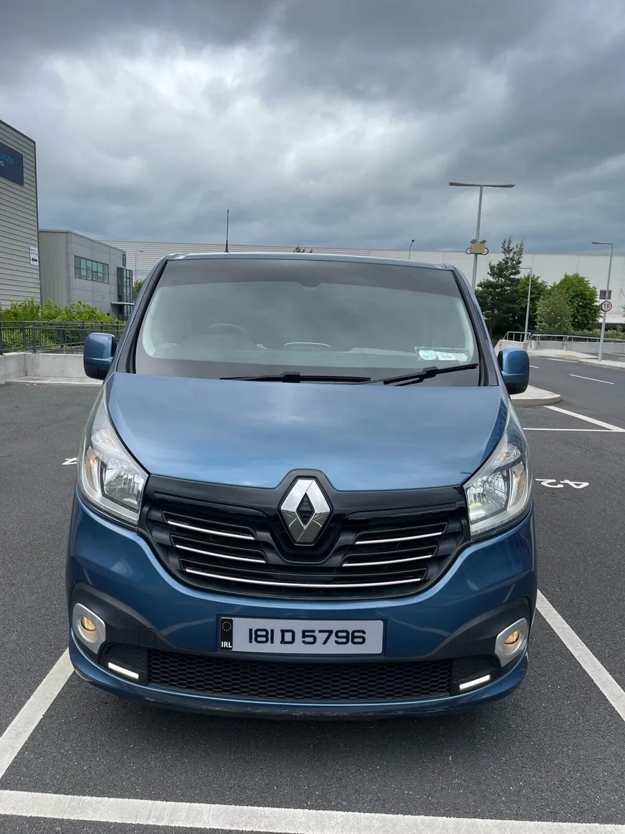 Renault Traffic Sport LWB 145BHP High spec - Image 2