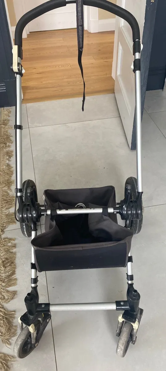Pram - Image 3