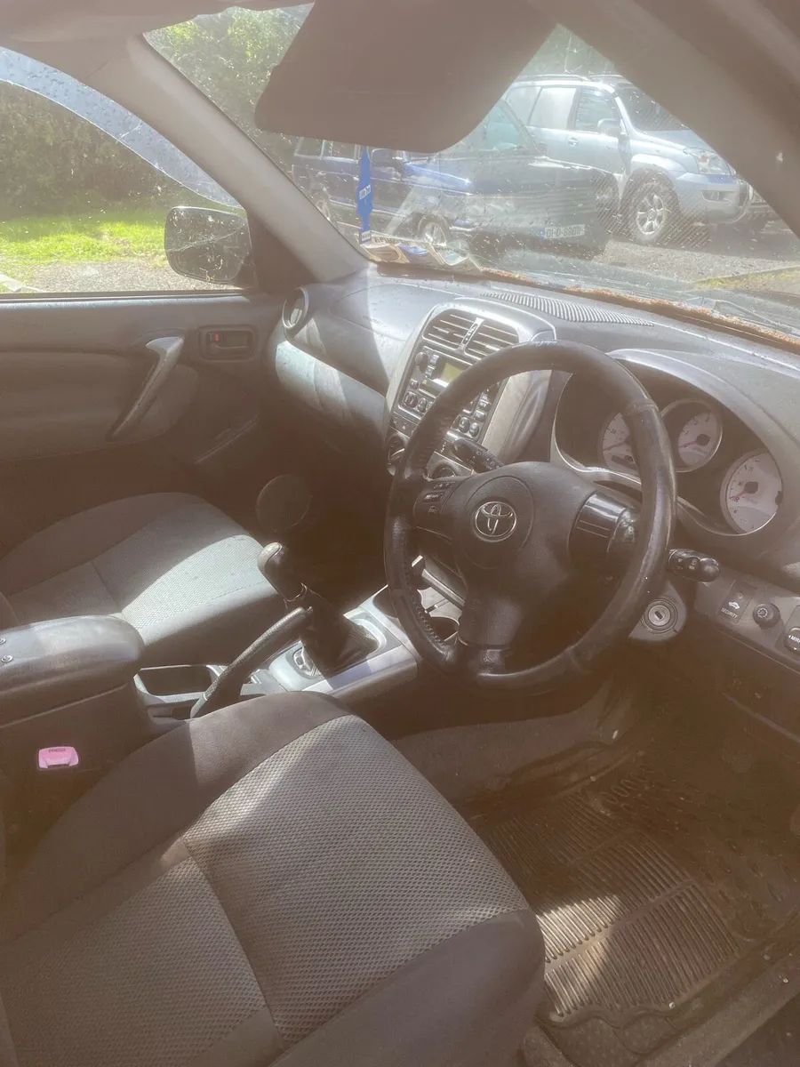 Toyota Rav 4 - Image 3