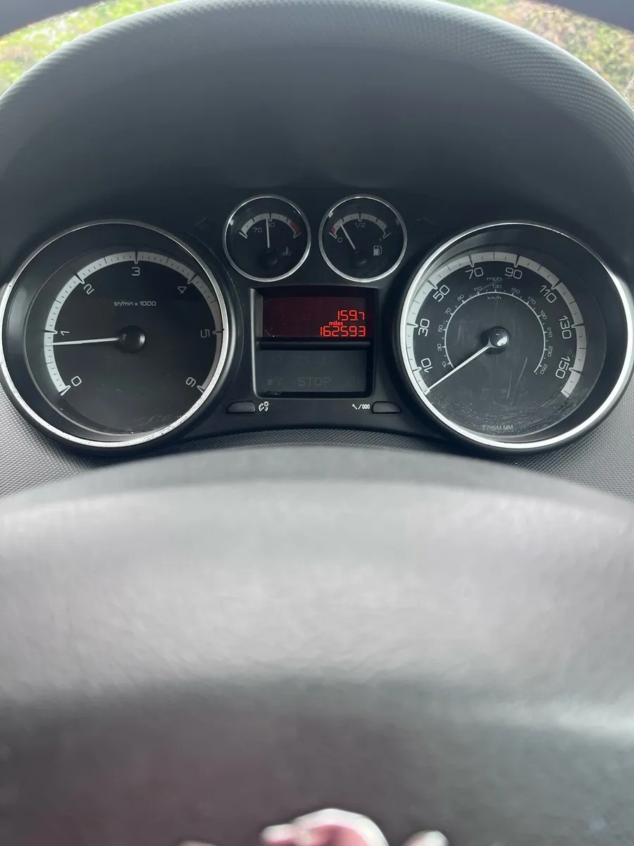 Peugeot 308 - Image 2