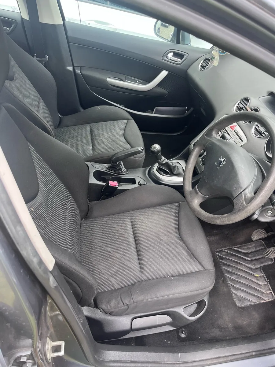 Peugeot 308 - Image 3