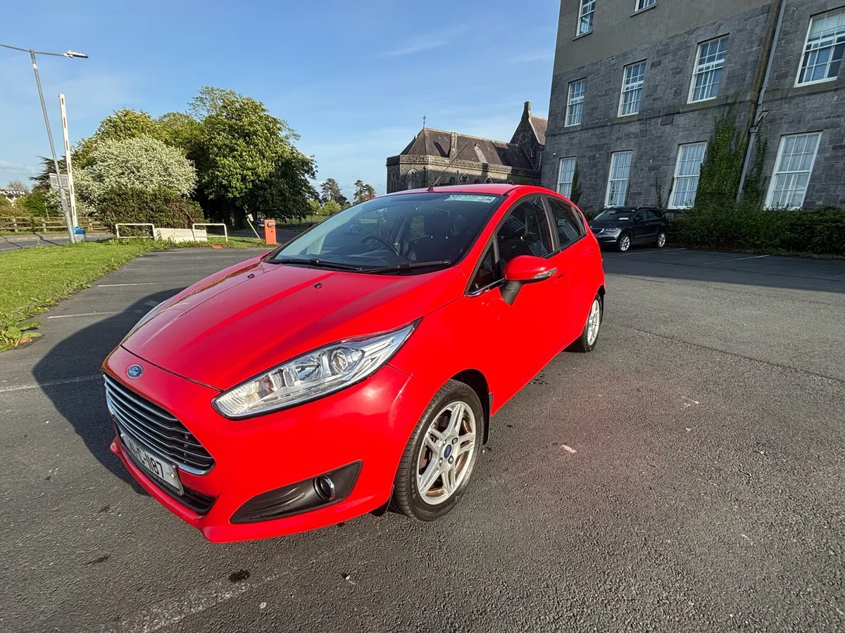 Ford Fiests Titanium - Image 3
