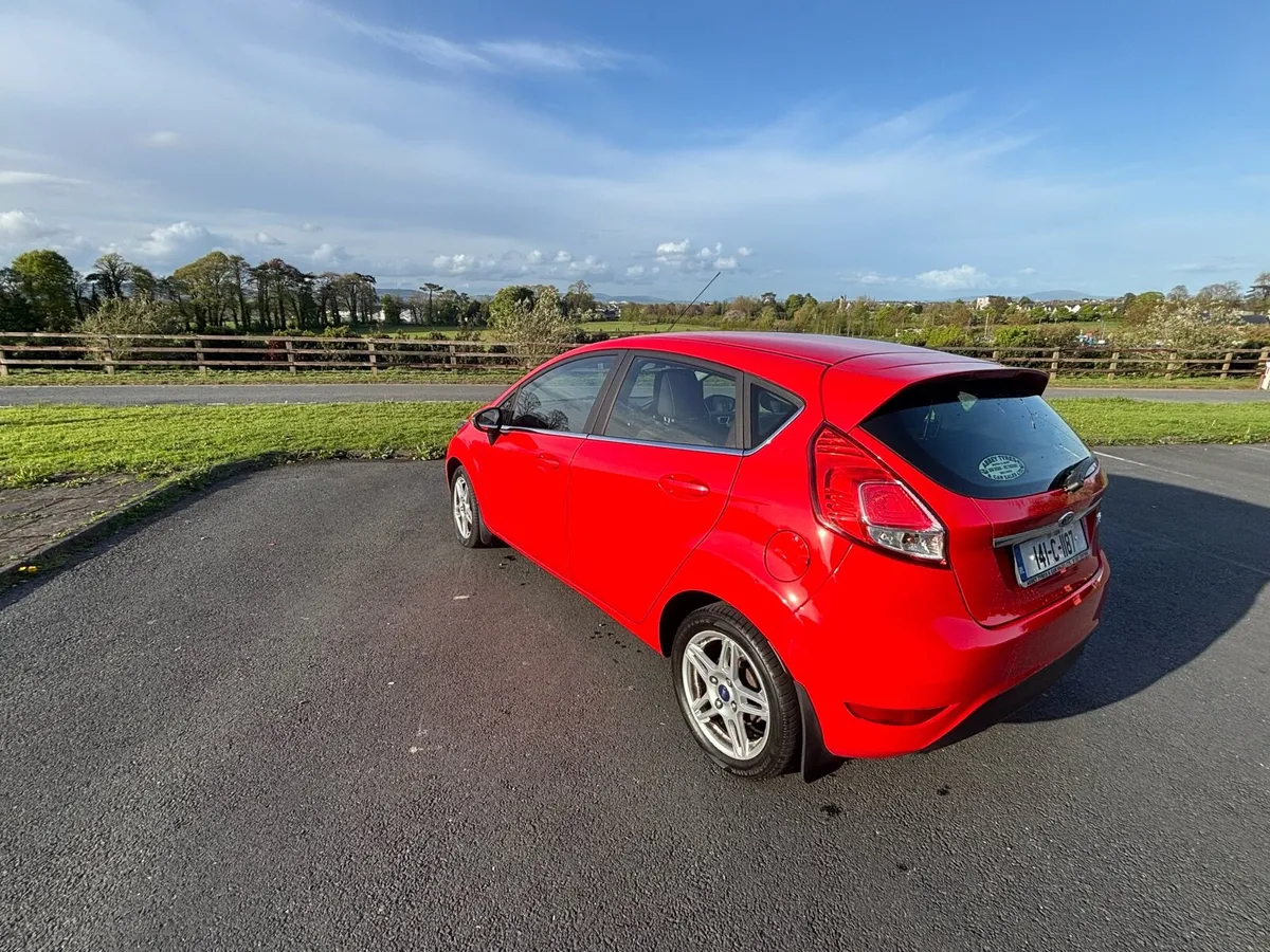 Ford Fiests Titanium - Image 4