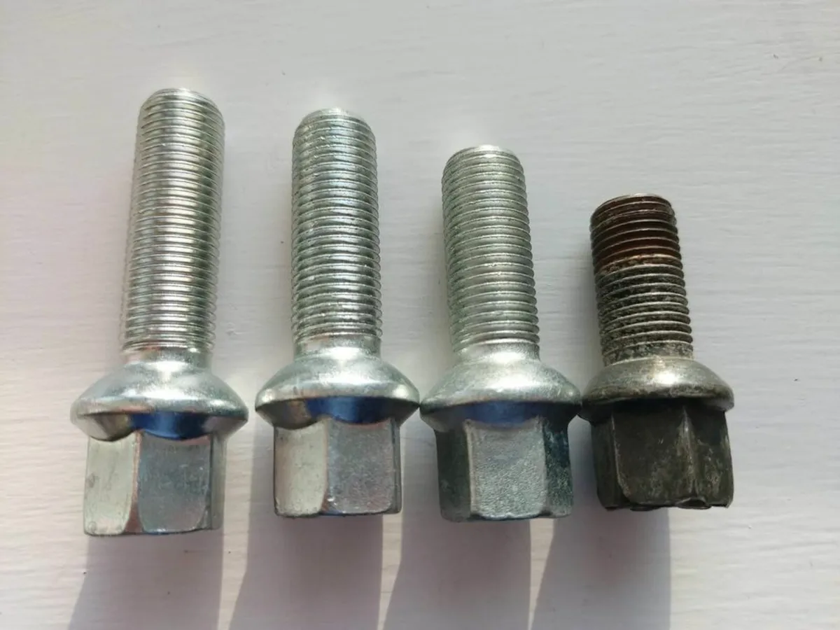 Merc bolts too long or short? Delivery - Image 1