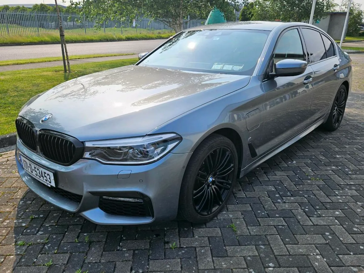 BMW 530E M-SPORT - Image 1