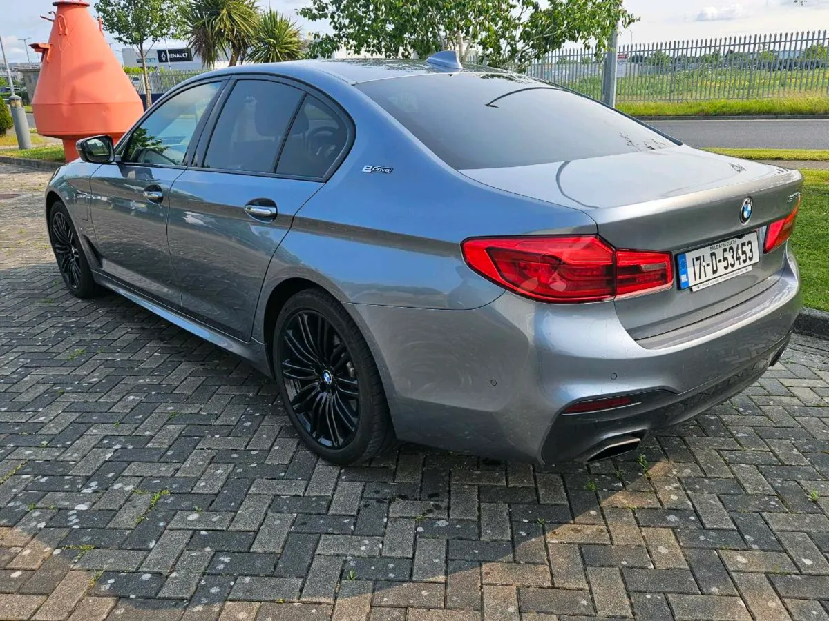 BMW 530E M-SPORT - Image 4