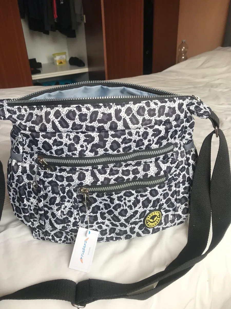 Brand New Lightweight Shoulderbag. €20 - Image 2
