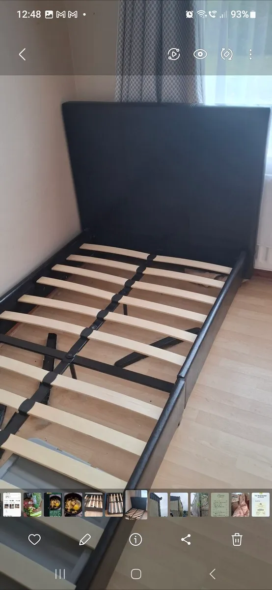 Single bed with mattress - Image 1