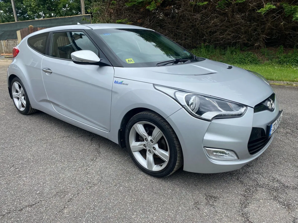 Hyundai Veloster - Image 1