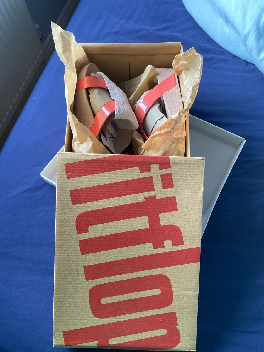 Ladies sandals - Image 4