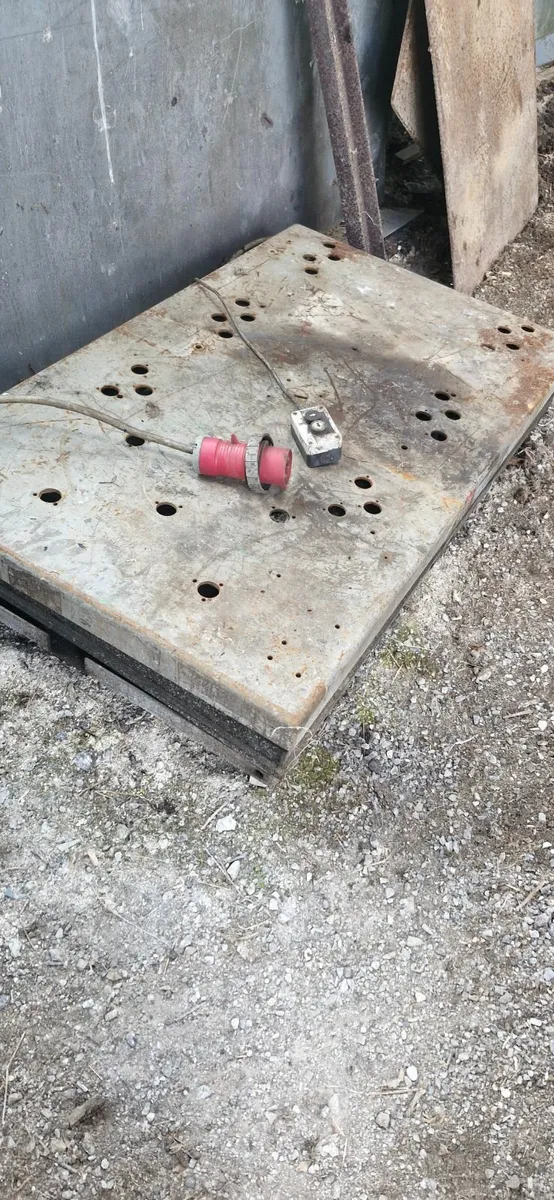 Lifting table for engie gearbox building - Image 2