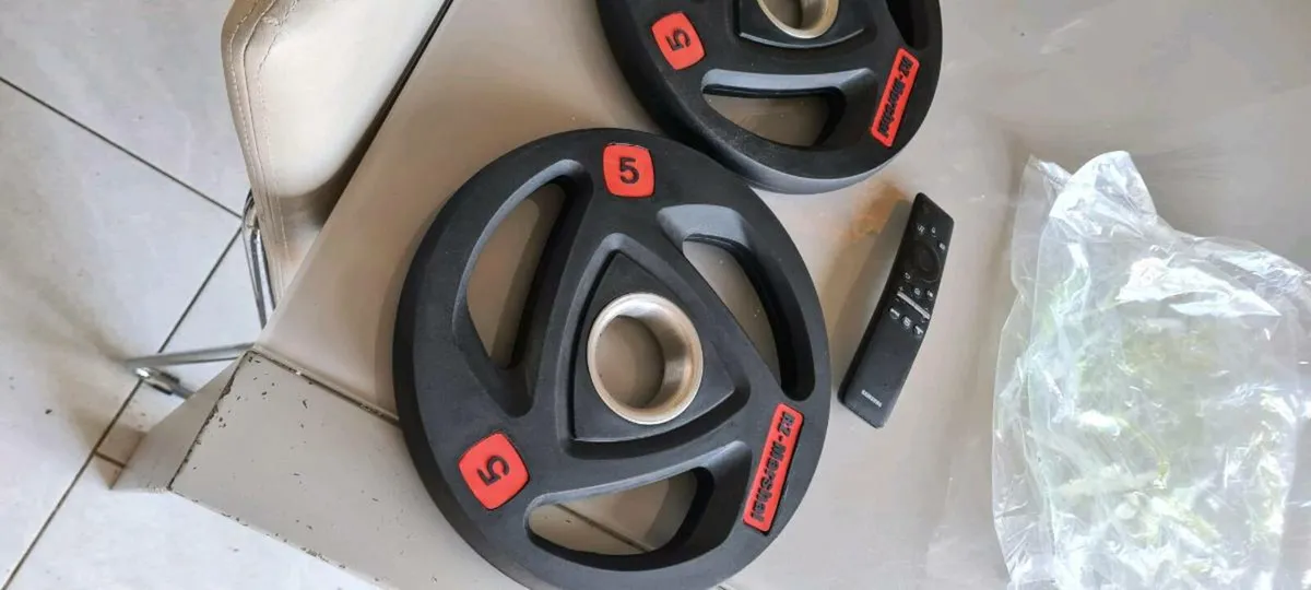 Brand new 4x5 kilo Olympic weight plates - Image 1
