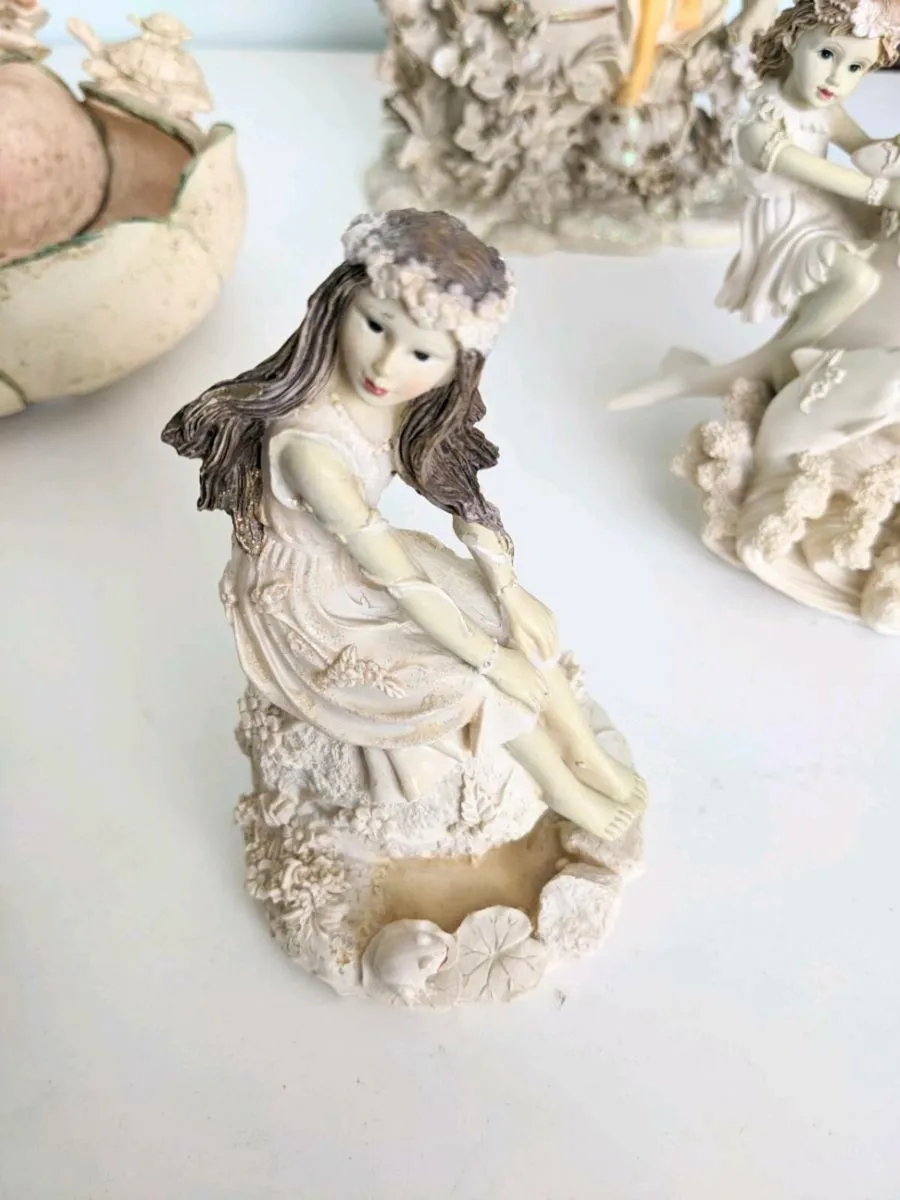 Fairy Group of ornaments. - Image 3