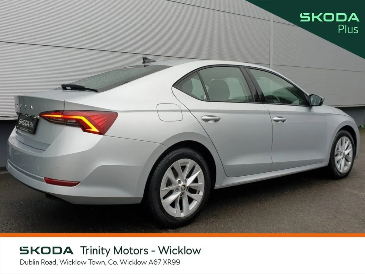 Skoda Octavia Ambition 1.0 TSI 110 BHP Trinity Sk - Image 3