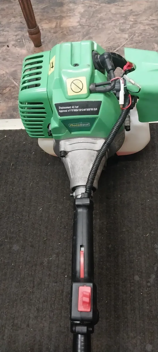 Long hedge trimmer - Image 1