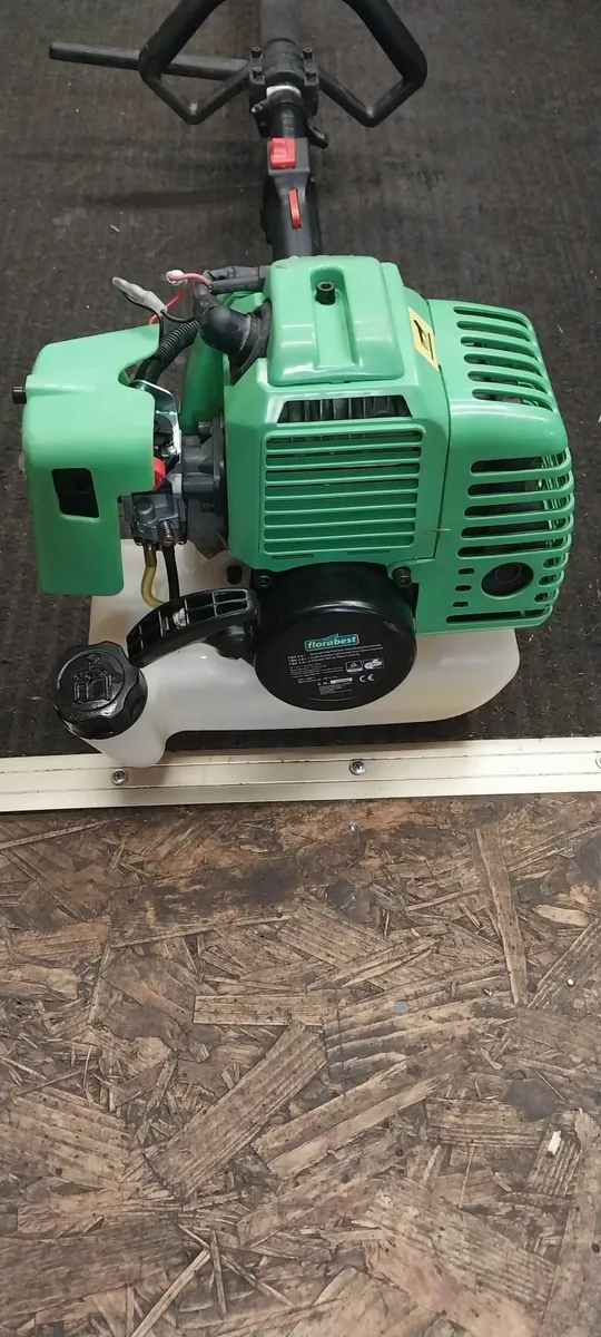 Long hedge trimmer - Image 4